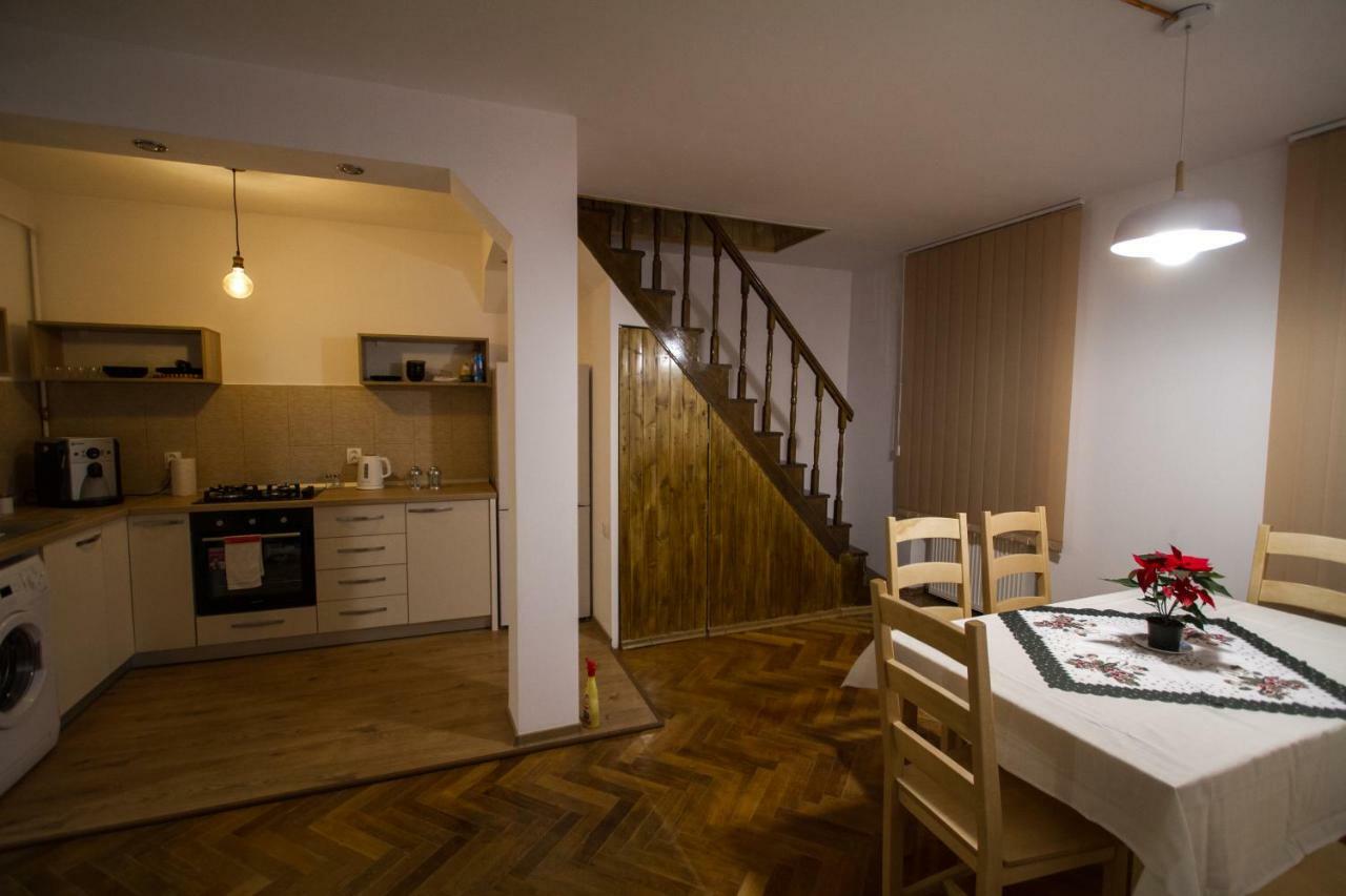 Pe Tocile Apartment Braşov Eksteriør bilde