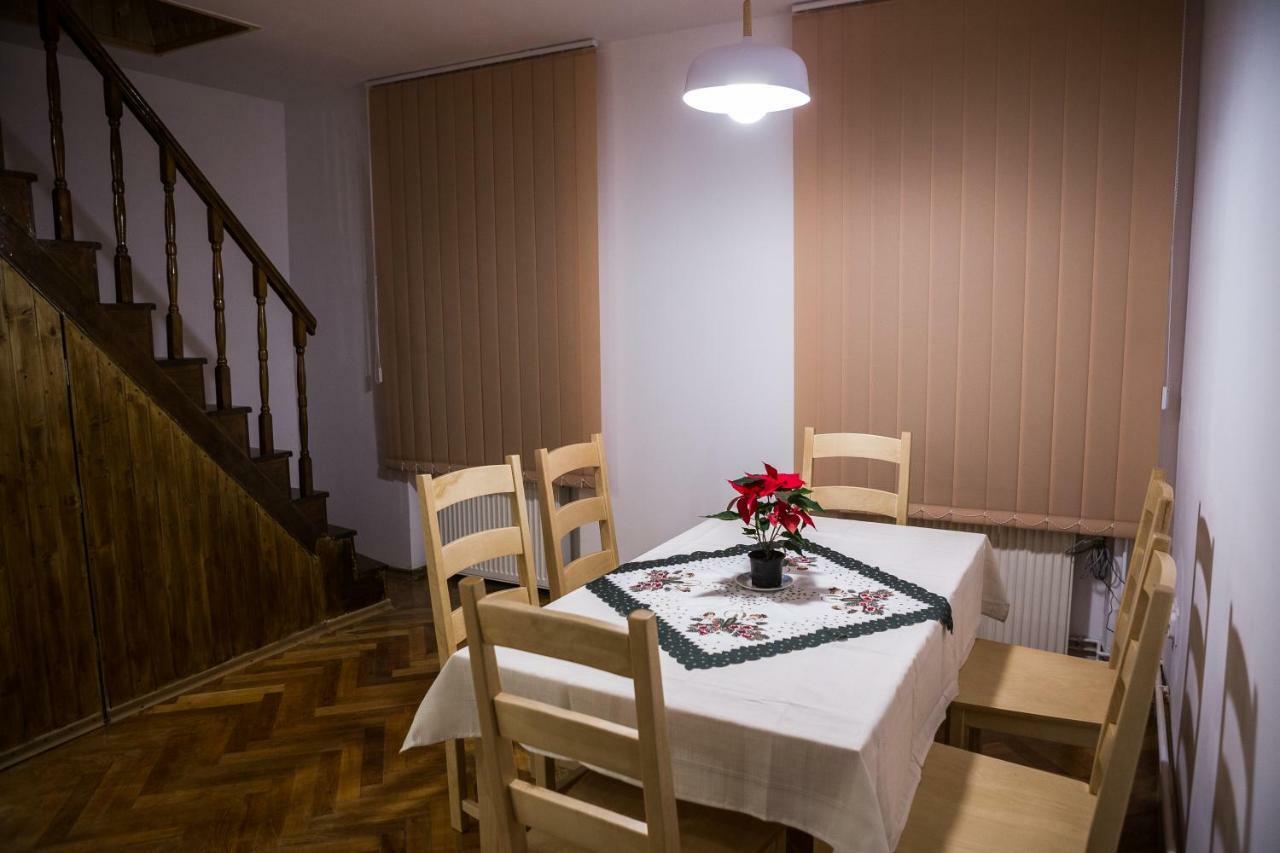 Pe Tocile Apartment Braşov Eksteriør bilde