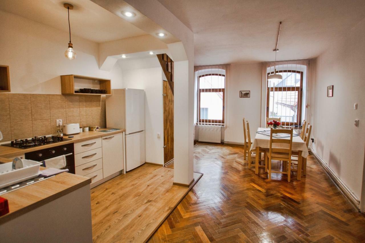 Pe Tocile Apartment Braşov Eksteriør bilde